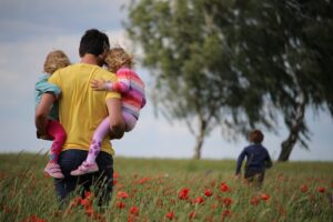 Jak wpływać na rozwój pozytywnego podejścia do nauki u dzieci?